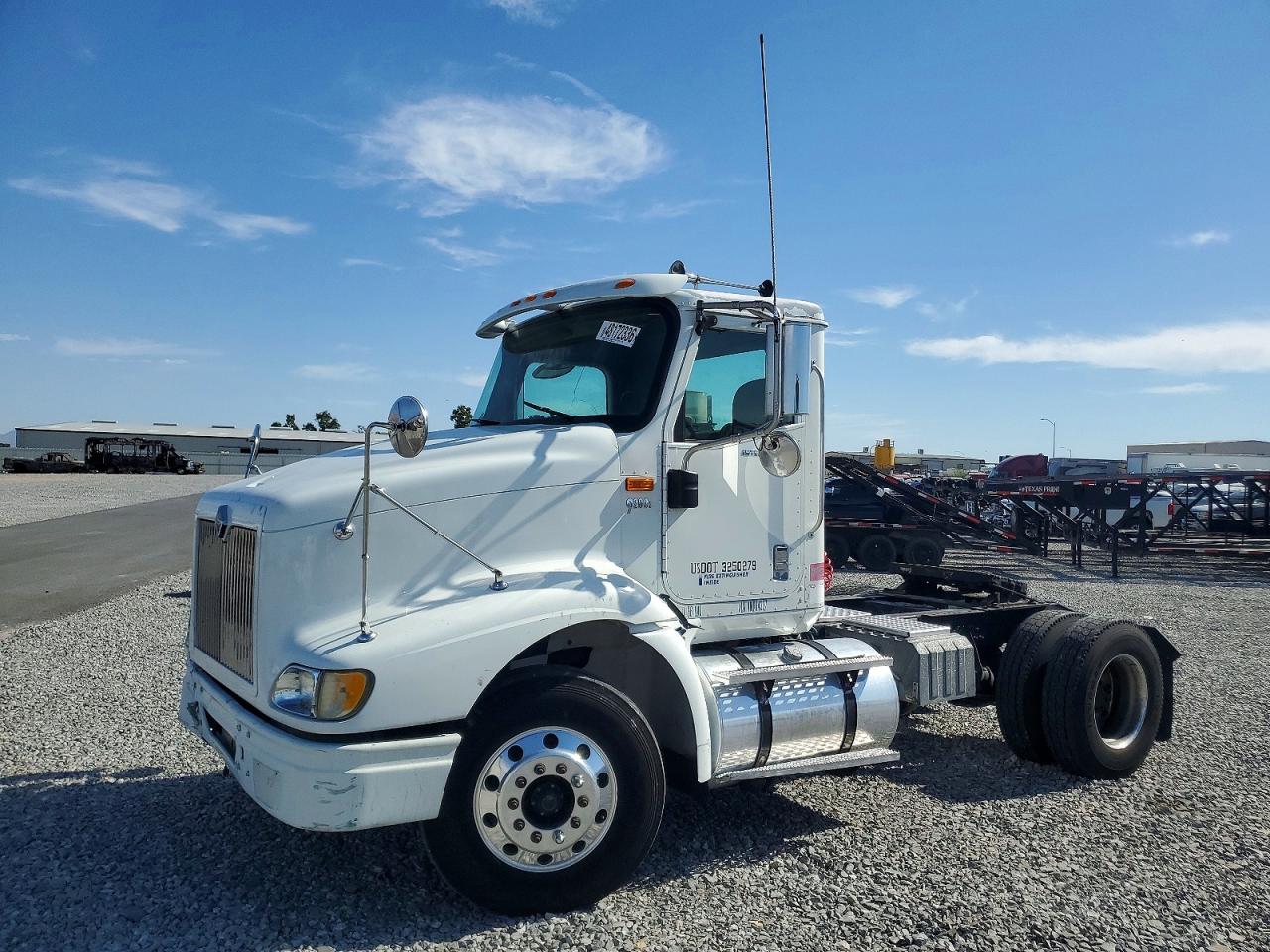 International 9200i
