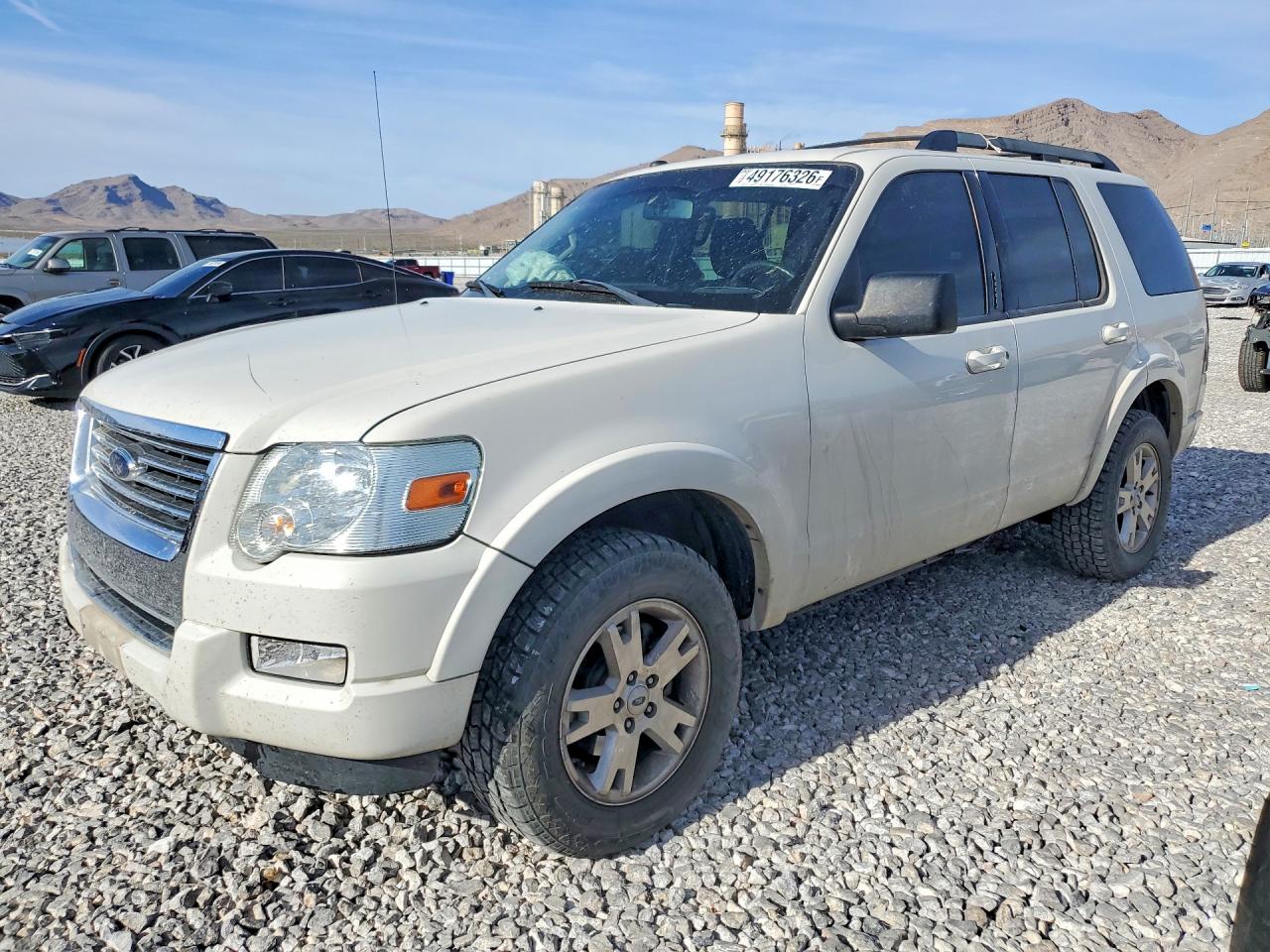 Salvage Ford Explorer Image