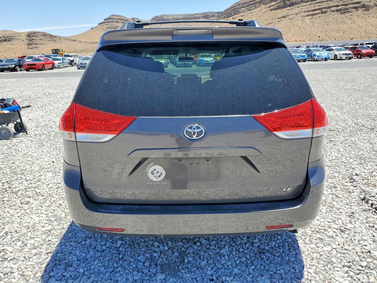 Toyota Sienna Le