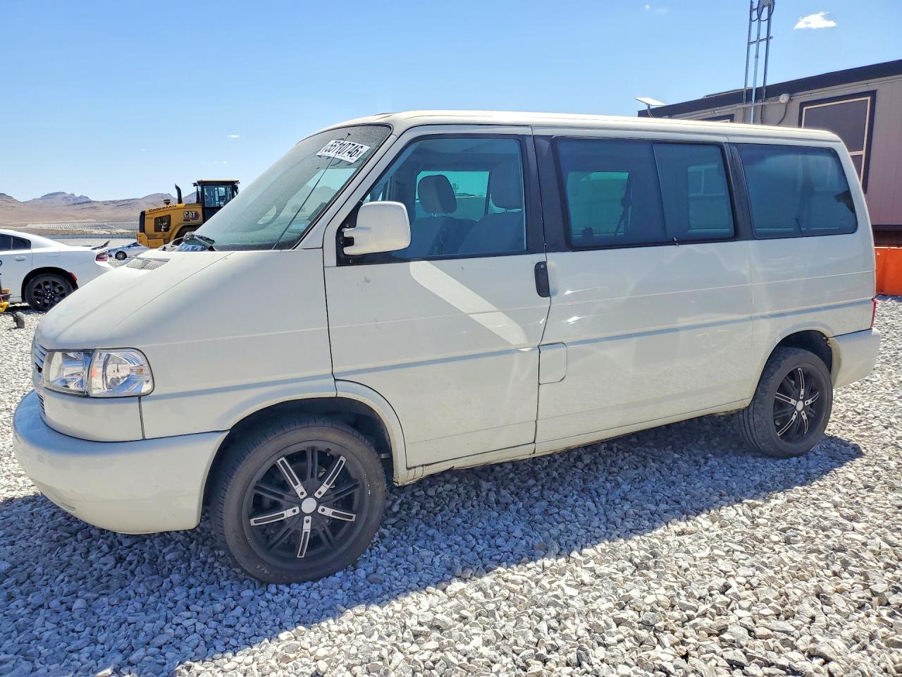 Salvage Volkswagen EuroVan Image