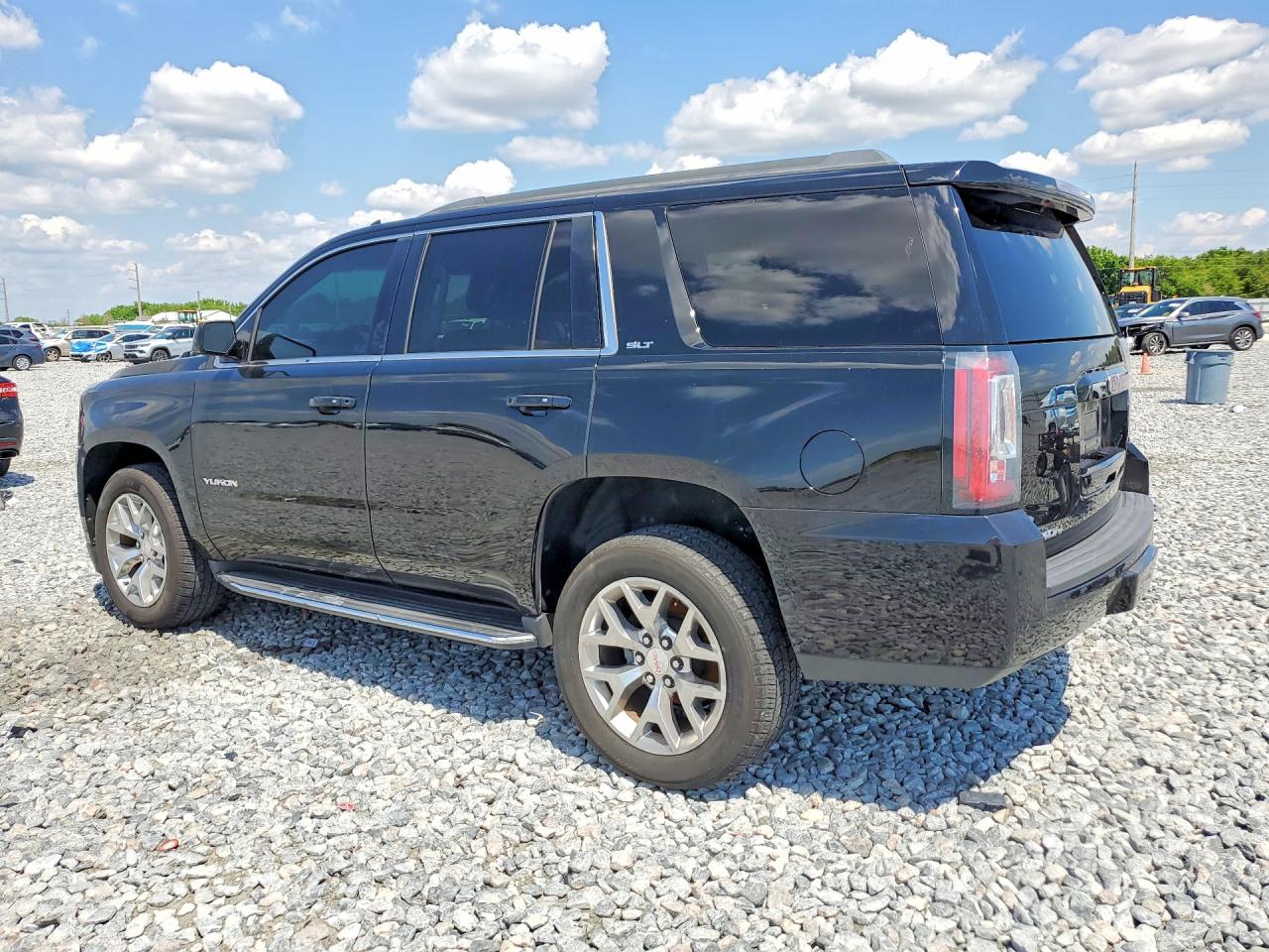 GMC Yukon Slt
