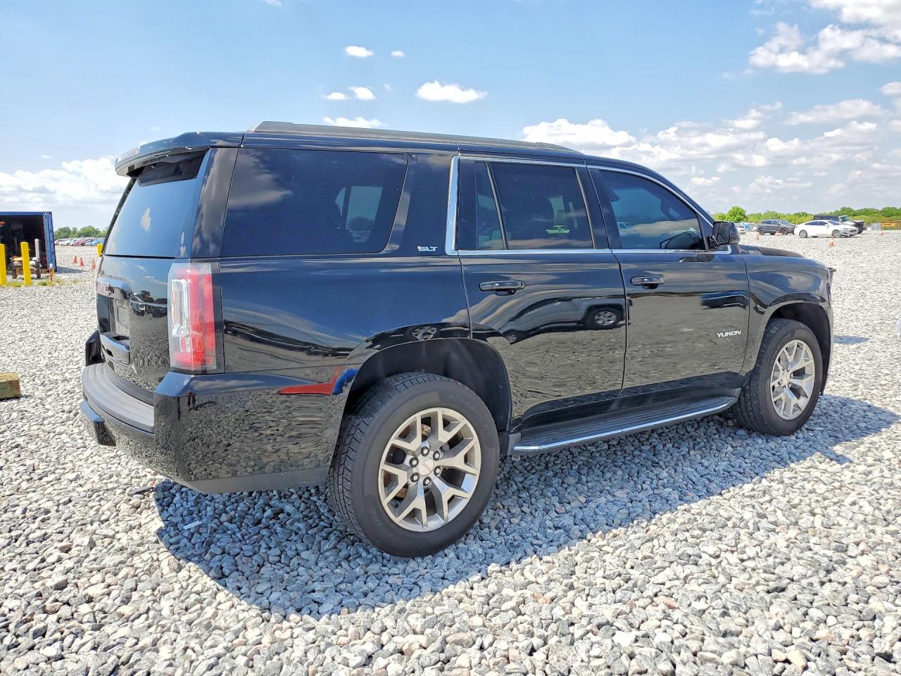 GMC Yukon Slt