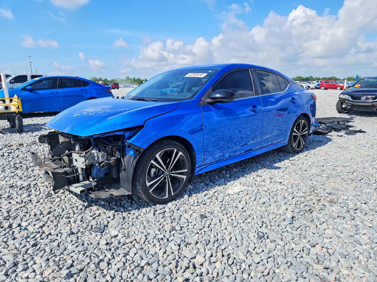 Salvage Nissan Sentra Image
