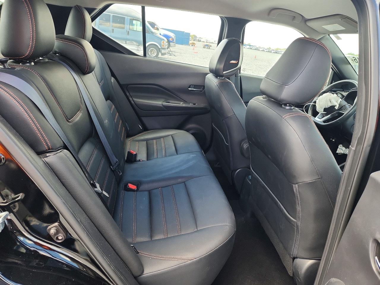 Nissan Kicks Sr