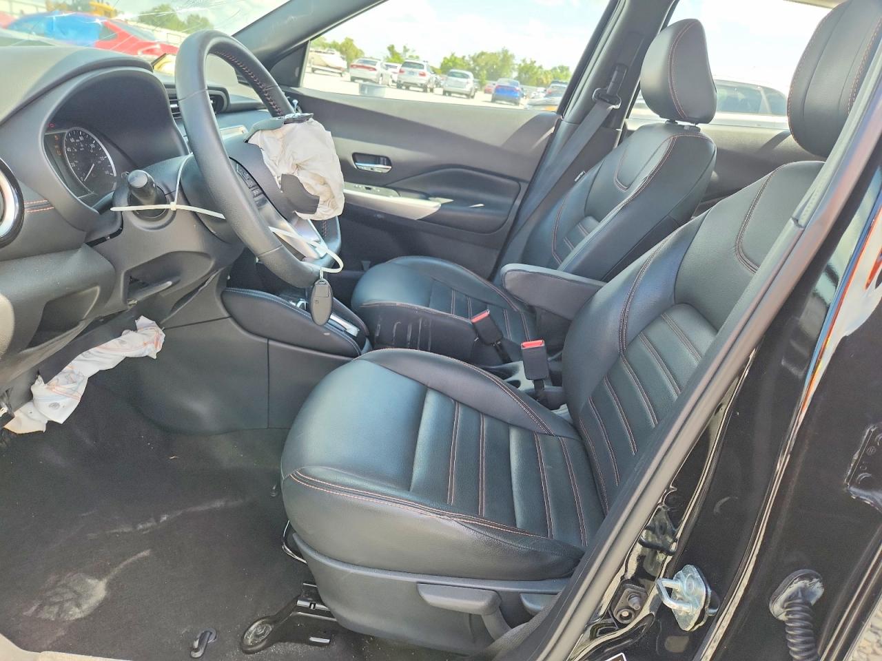 Nissan Kicks Sr