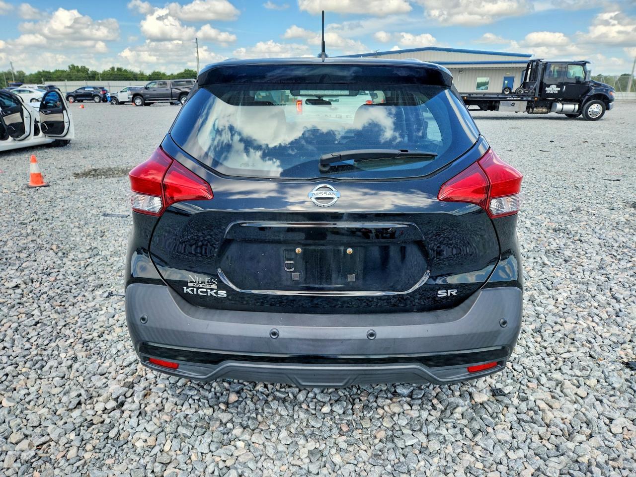 Nissan Kicks Sr