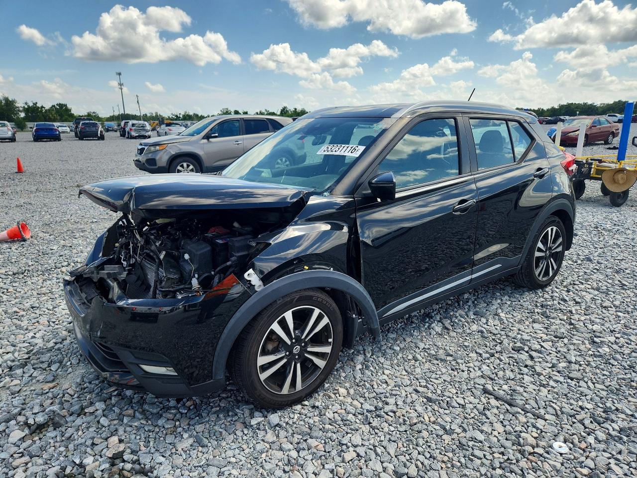 Salvage Nissan Kicks Image