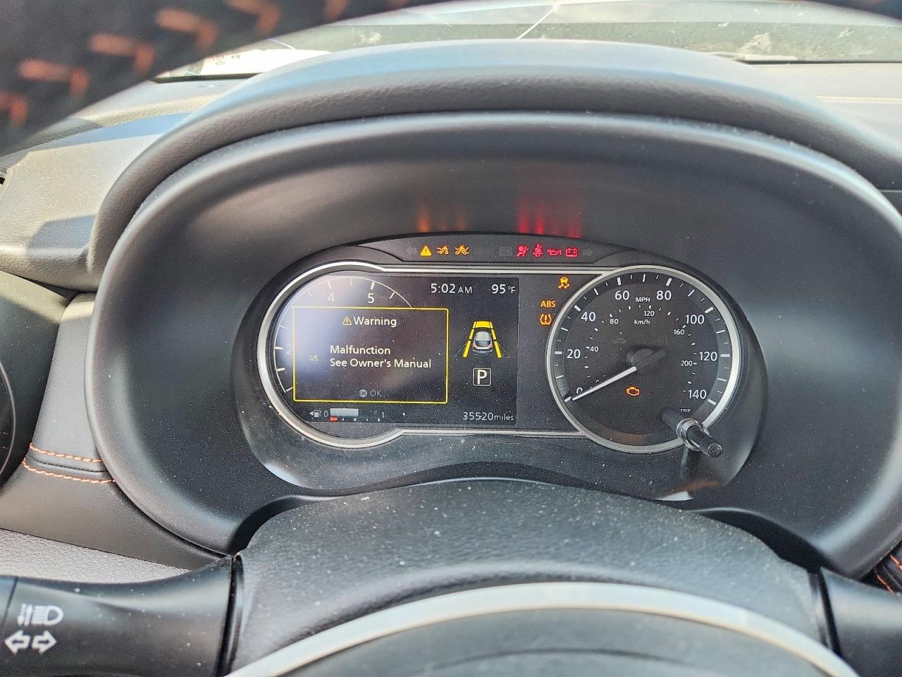 Nissan Kicks Sr