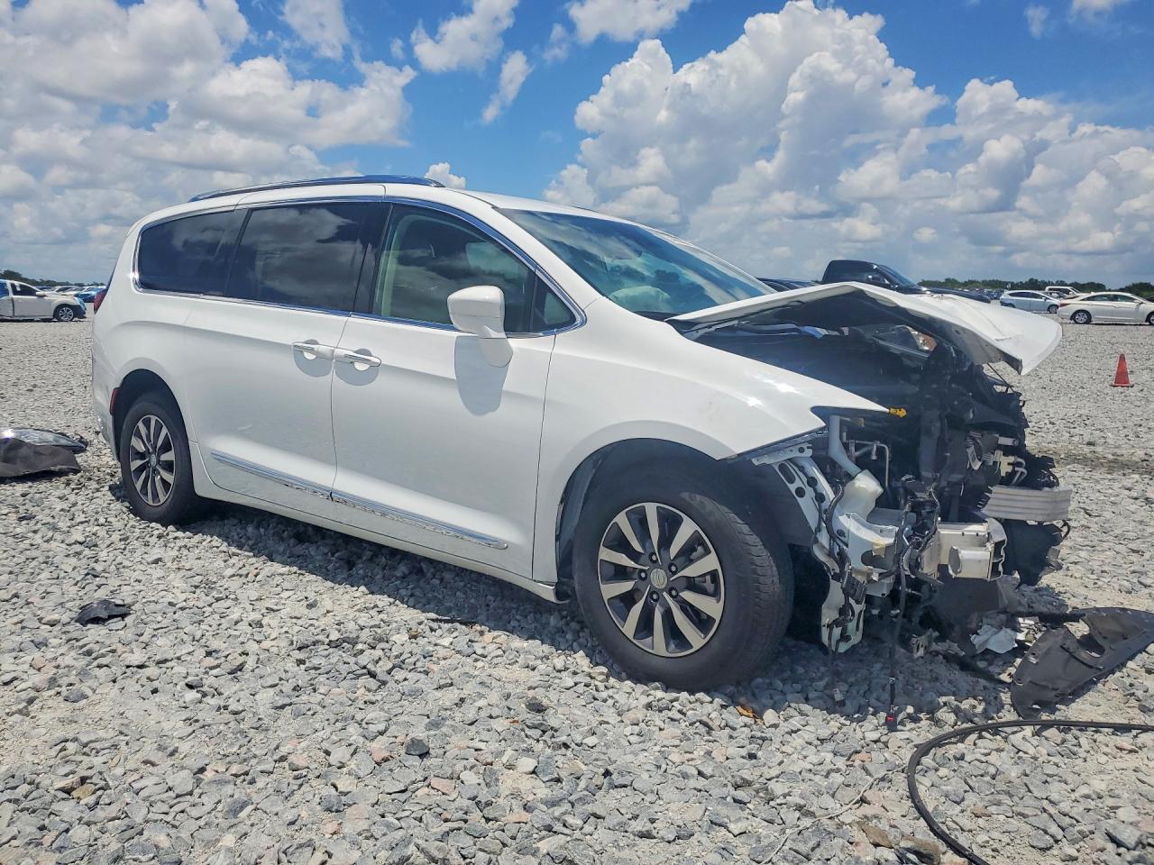 Chrysler Pacifica Touring L Plus