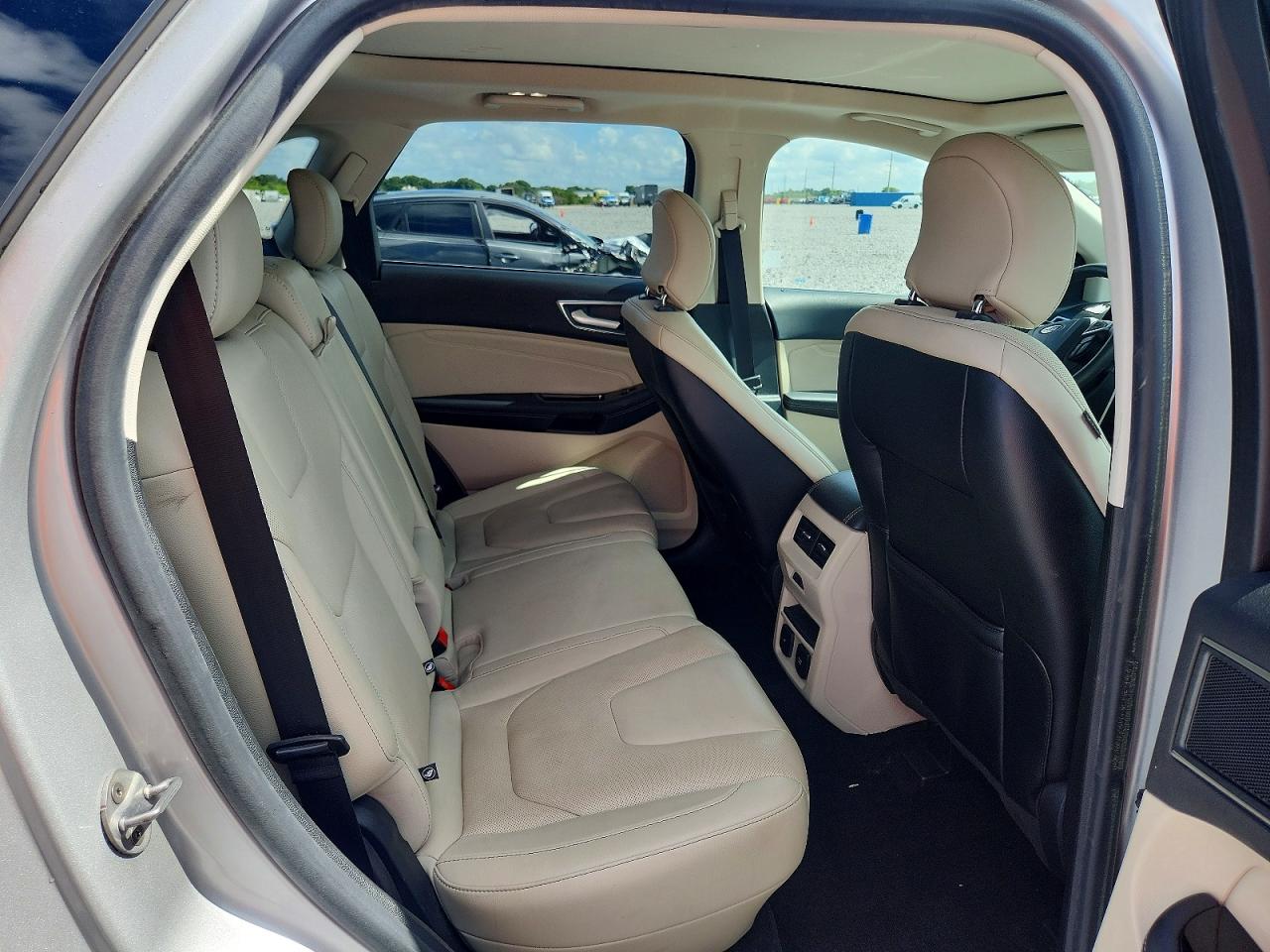 Ford Edge Titanium