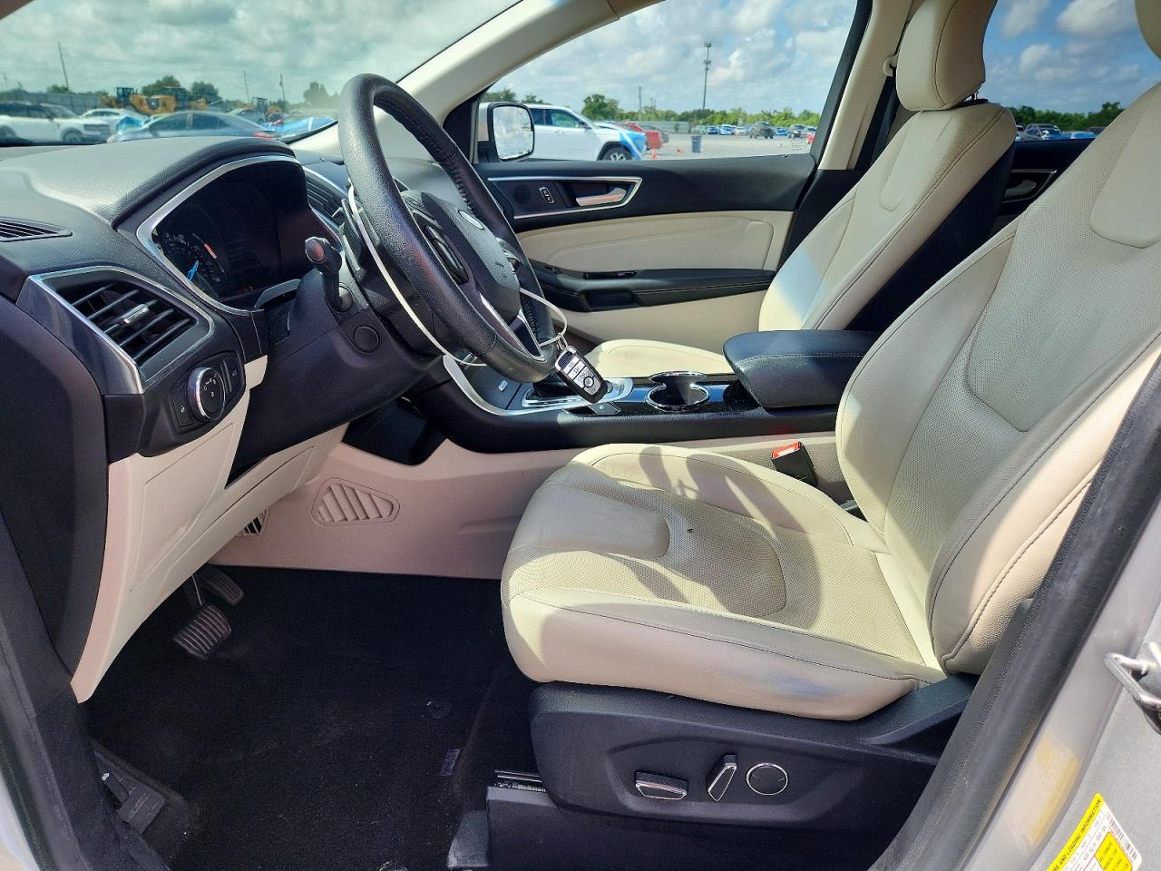 Ford Edge Titanium