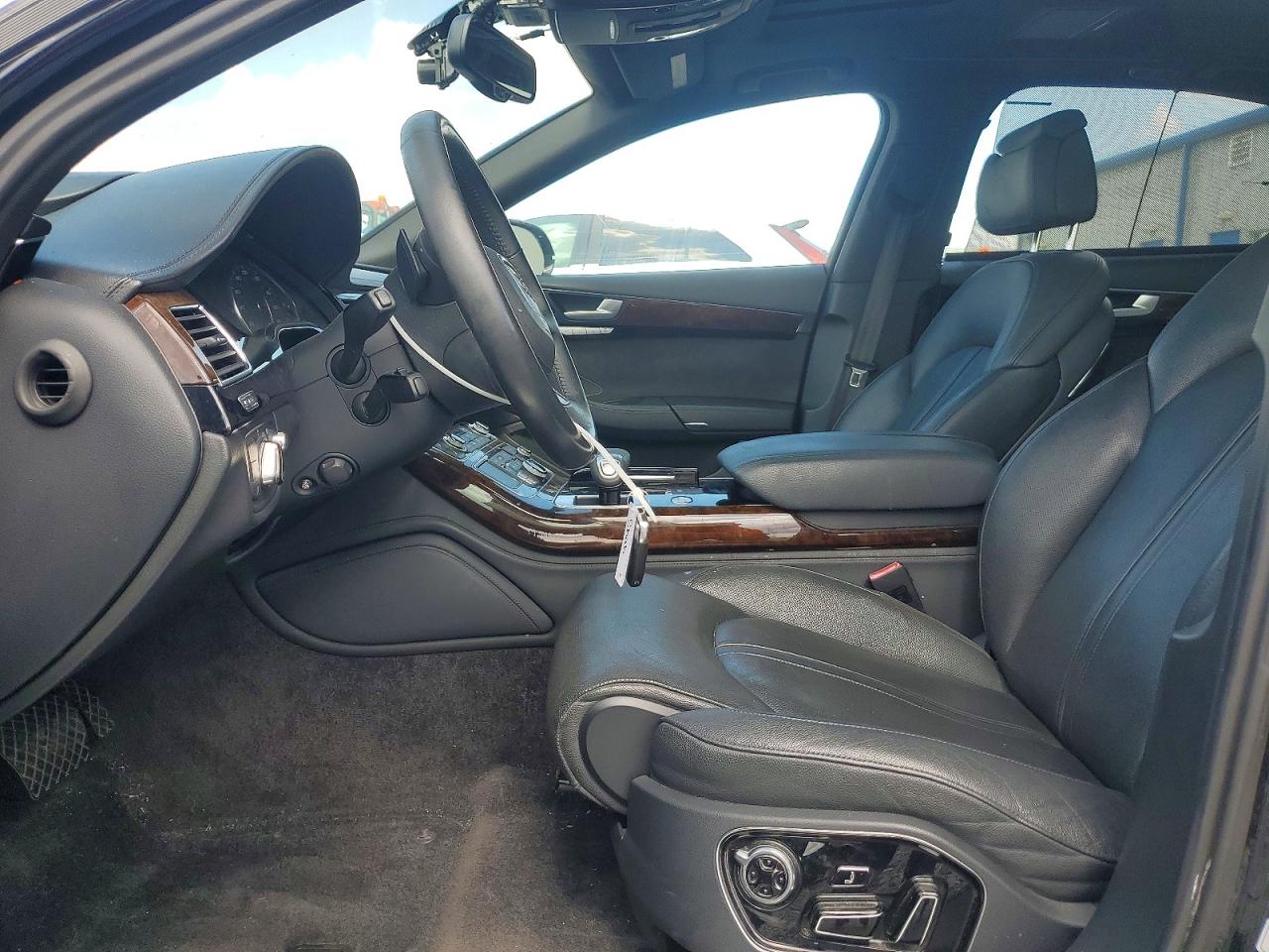 Audi A8 L Quattro