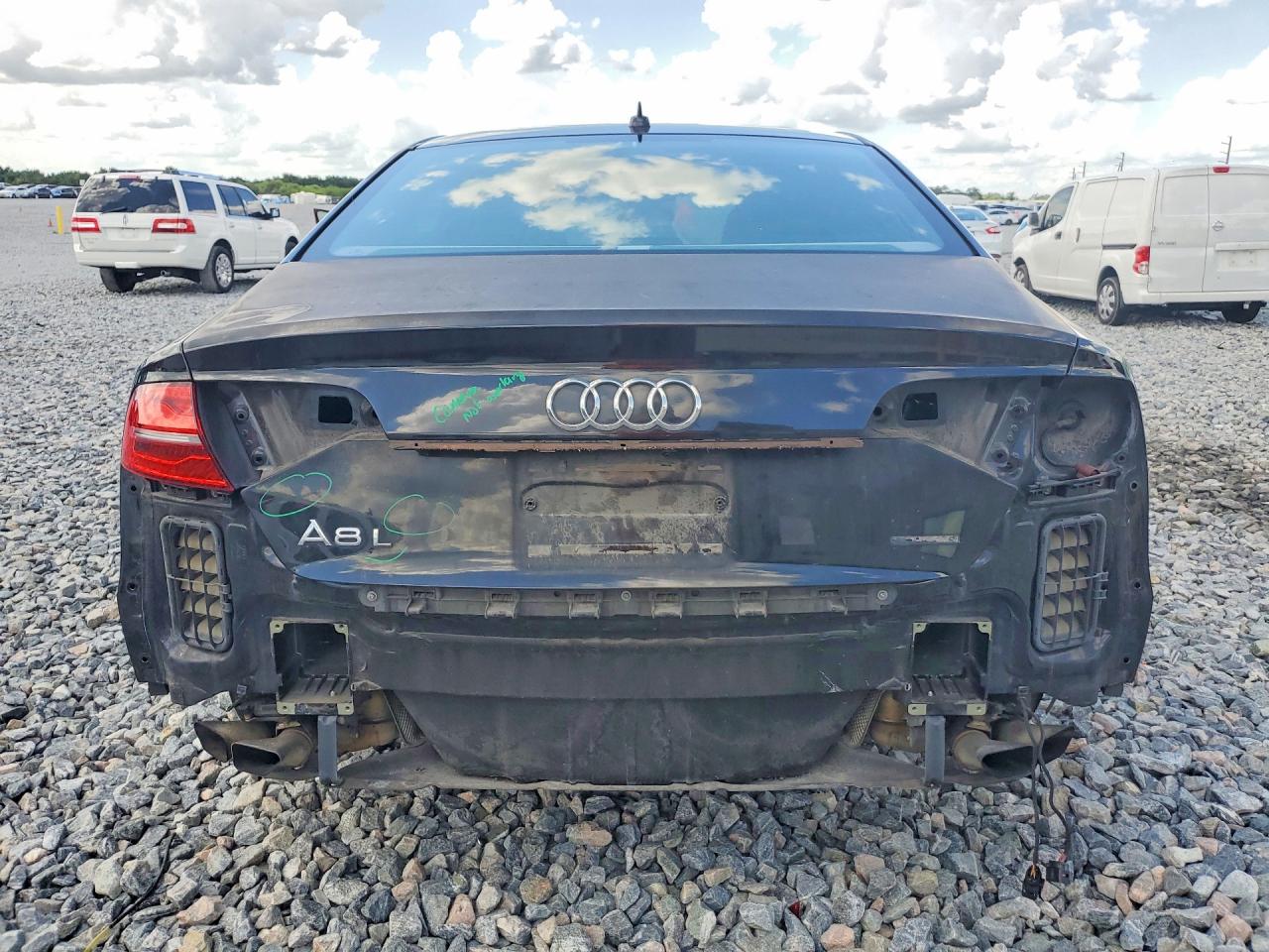 Audi A8 L Quattro