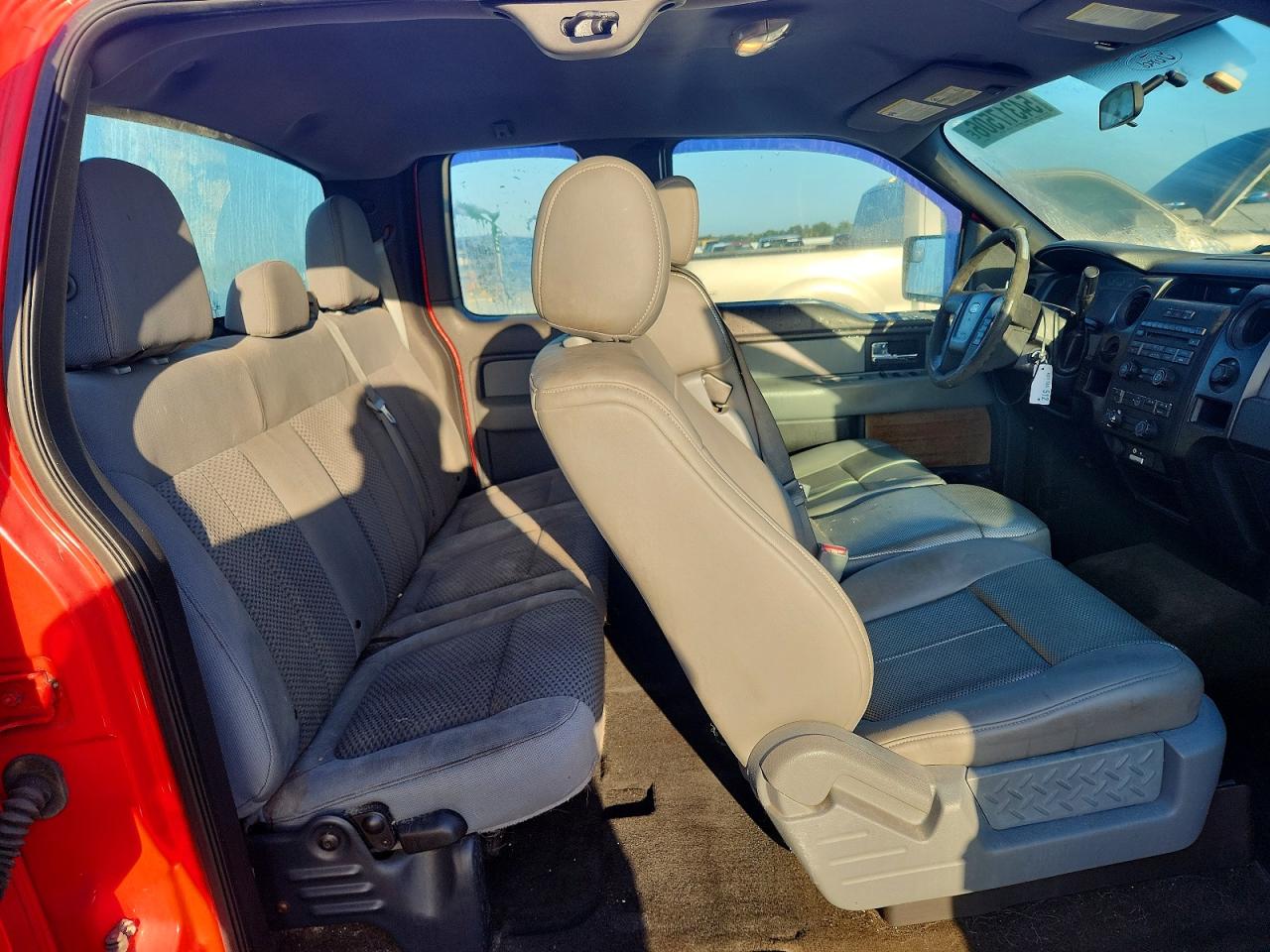 Ford F-150 Super Cab