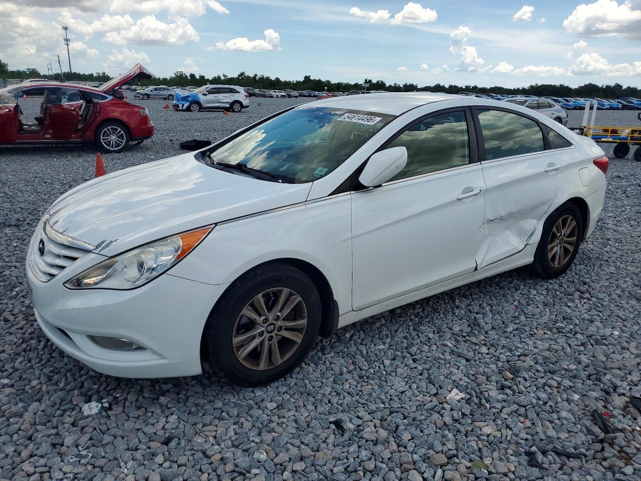 Salvage Hyundai SONATA Image