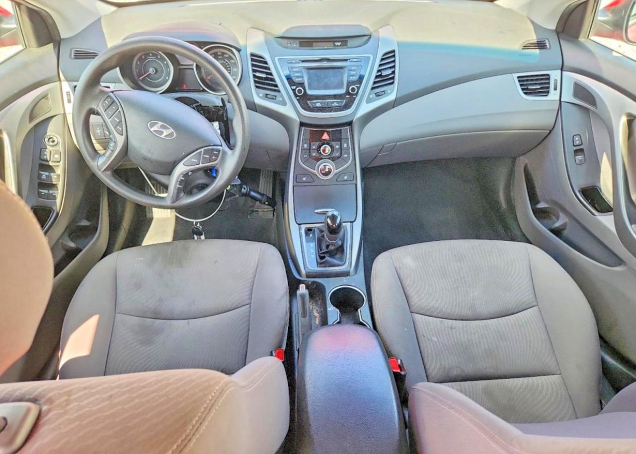 Hyundai ELANTRA Se