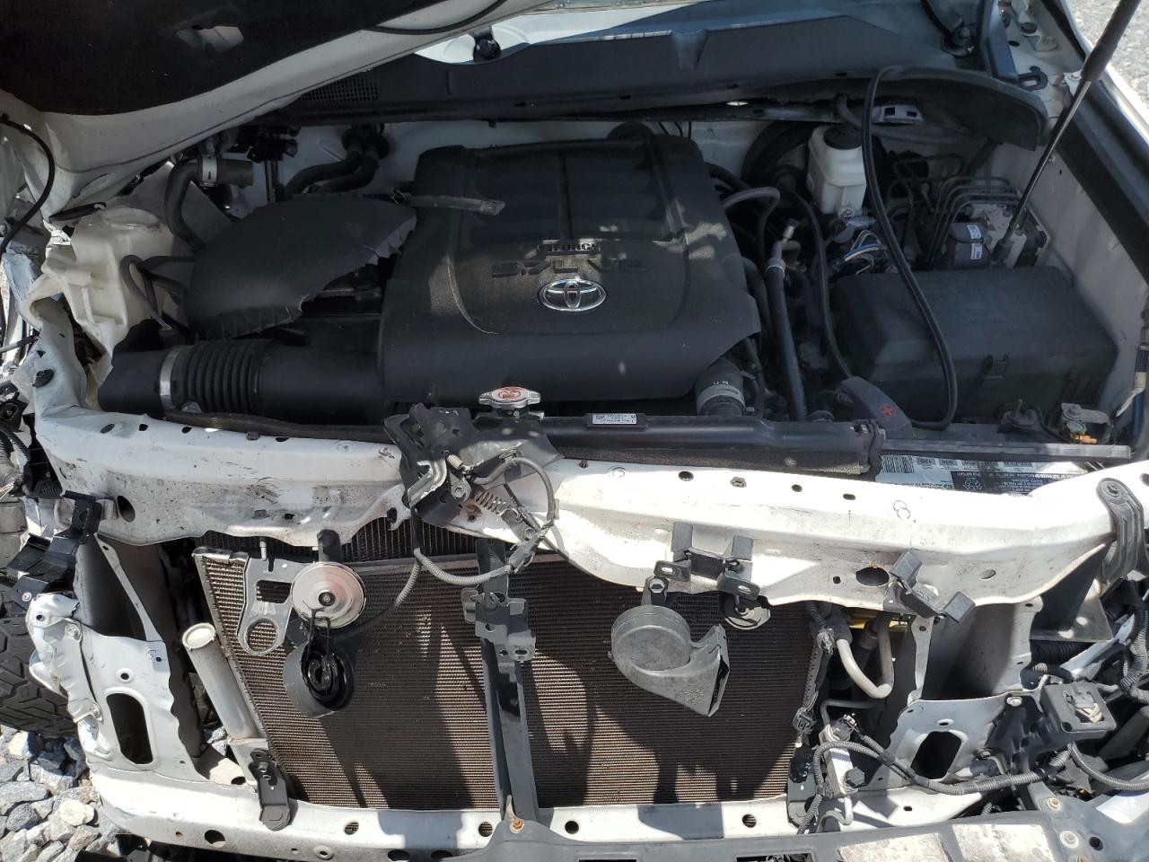 Toyota Tundra Crewmax Sr5