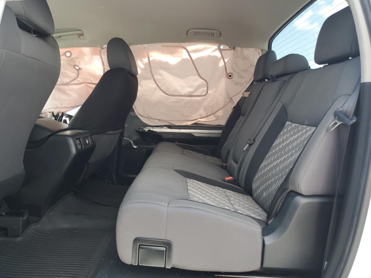 Toyota Tundra Crewmax Sr5