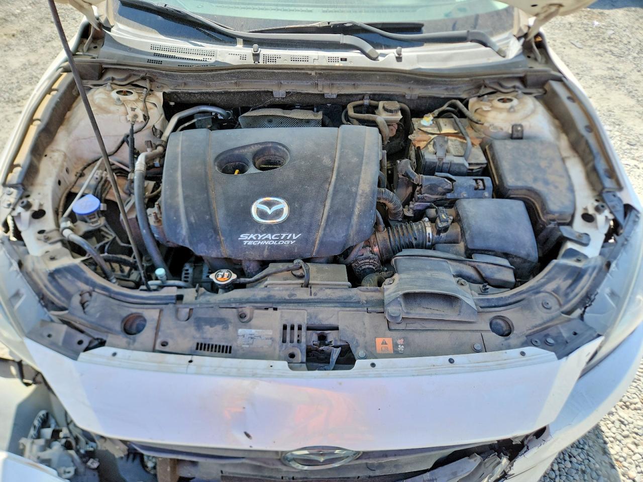 Mazda Mazda3 Hat