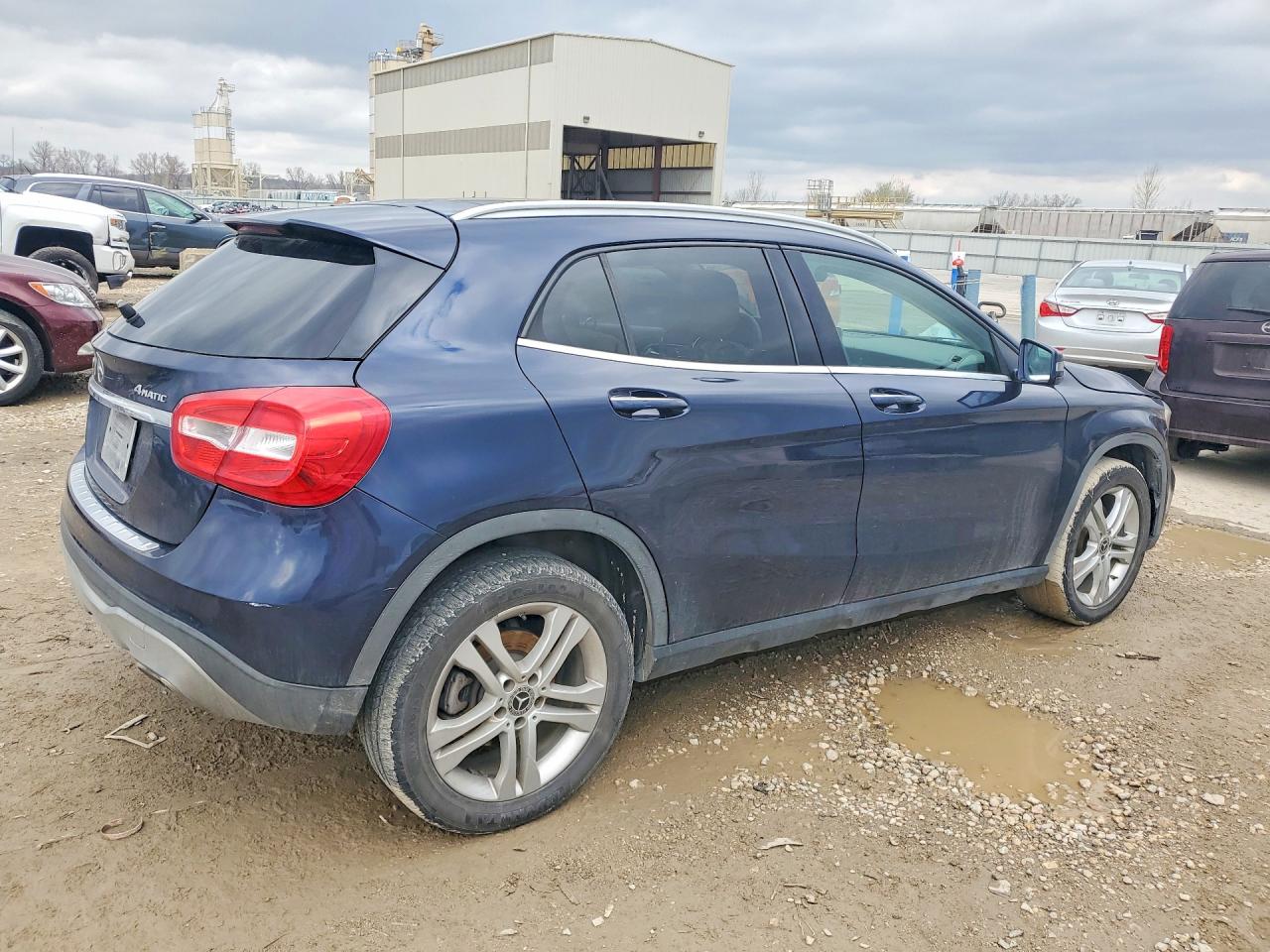 Mercedes-Benz GLA 250 4matic
