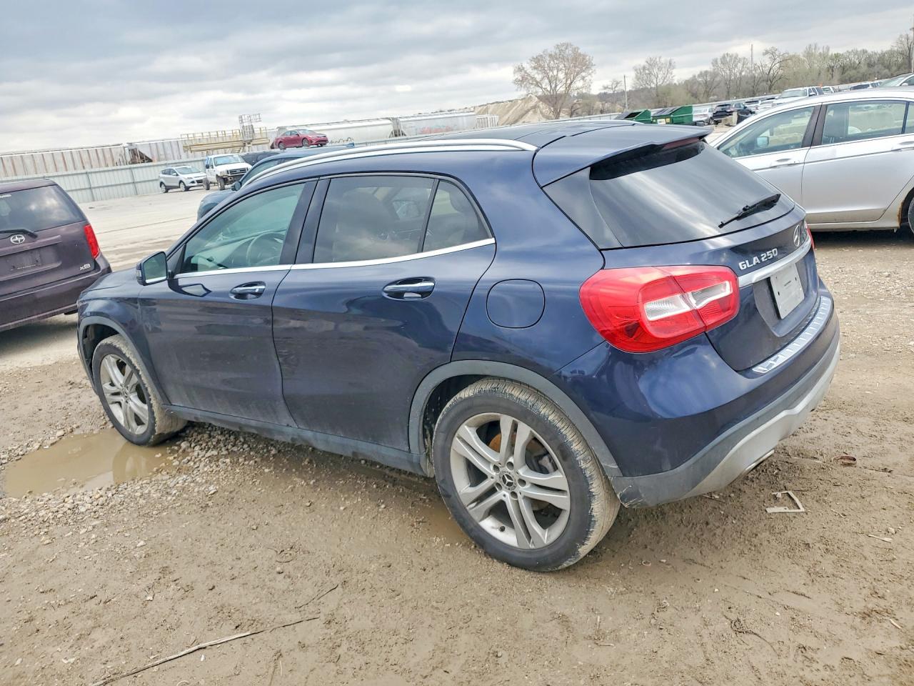 Mercedes-Benz GLA 250 4matic