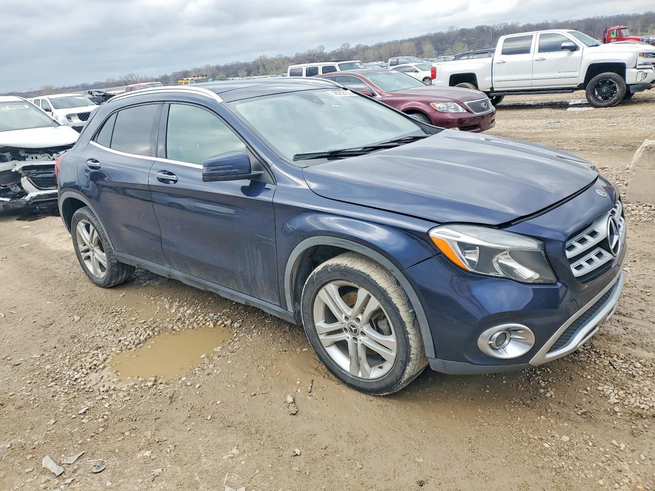 Mercedes-Benz GLA 250 4matic