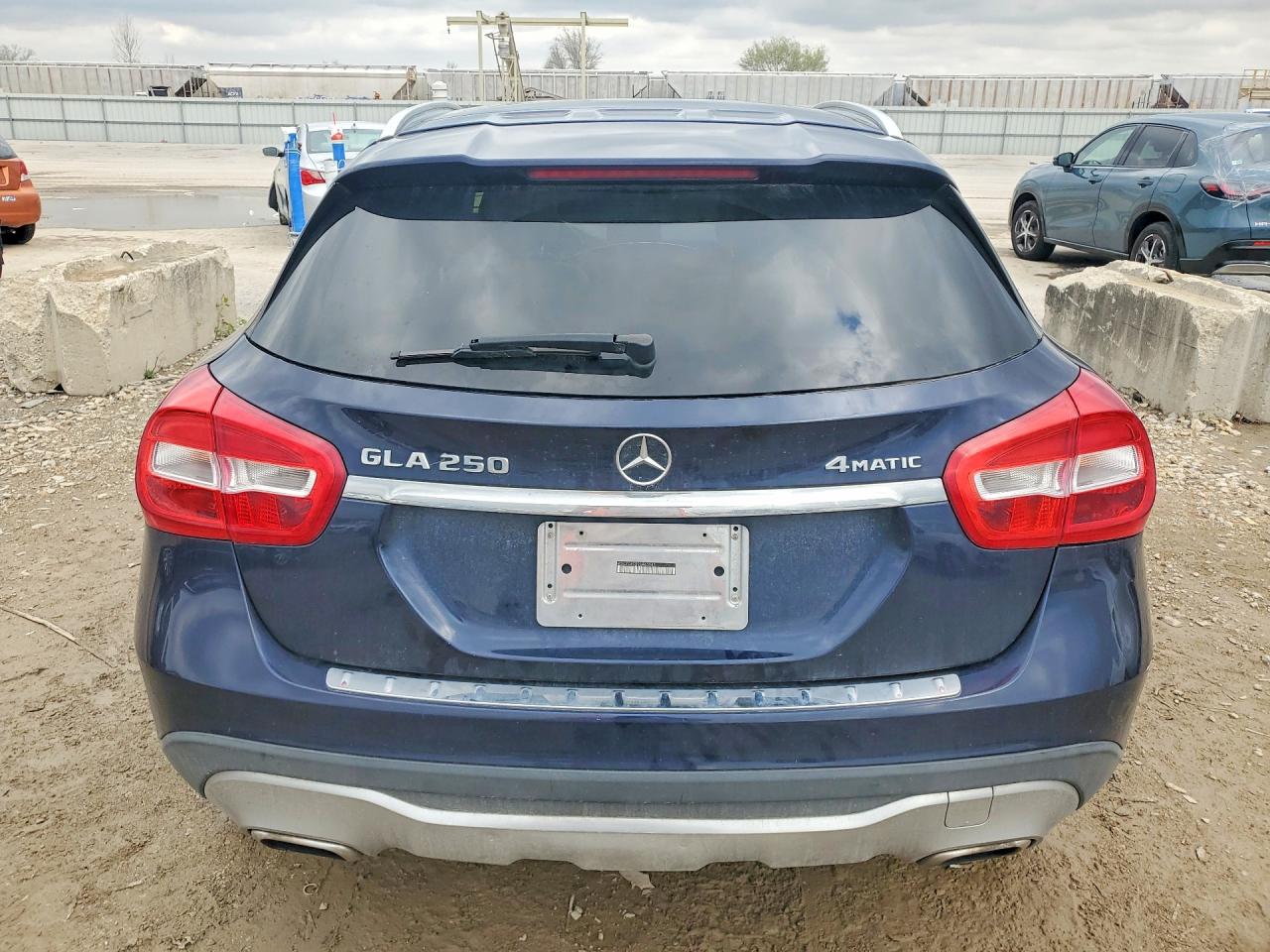 Mercedes-Benz GLA 250 4matic