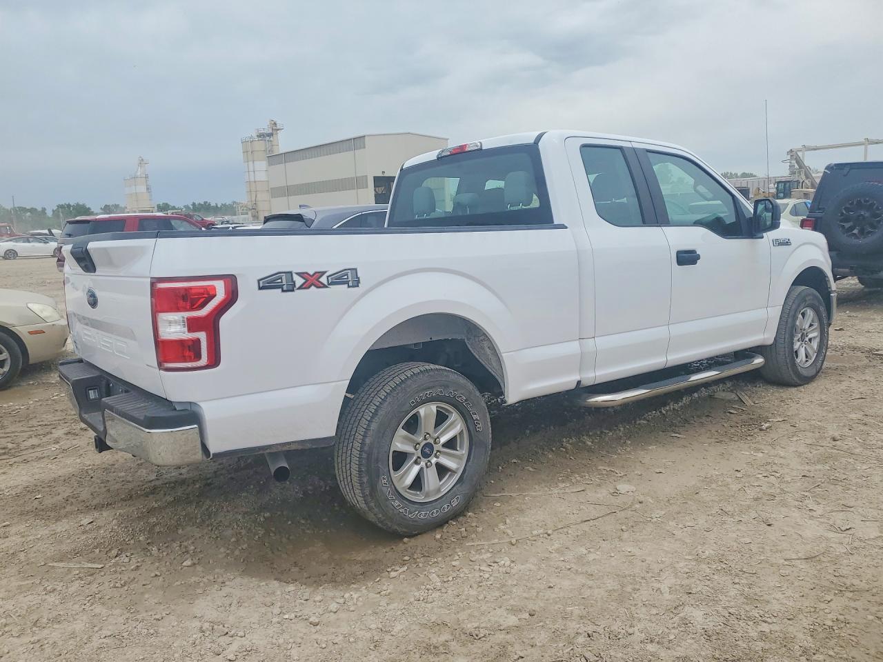 Ford F-150 Super Cab