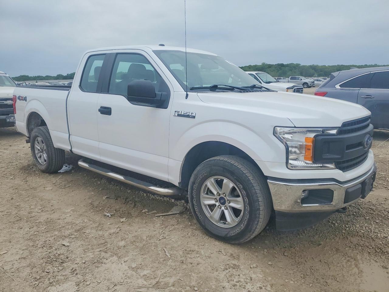 Ford F-150 Super Cab