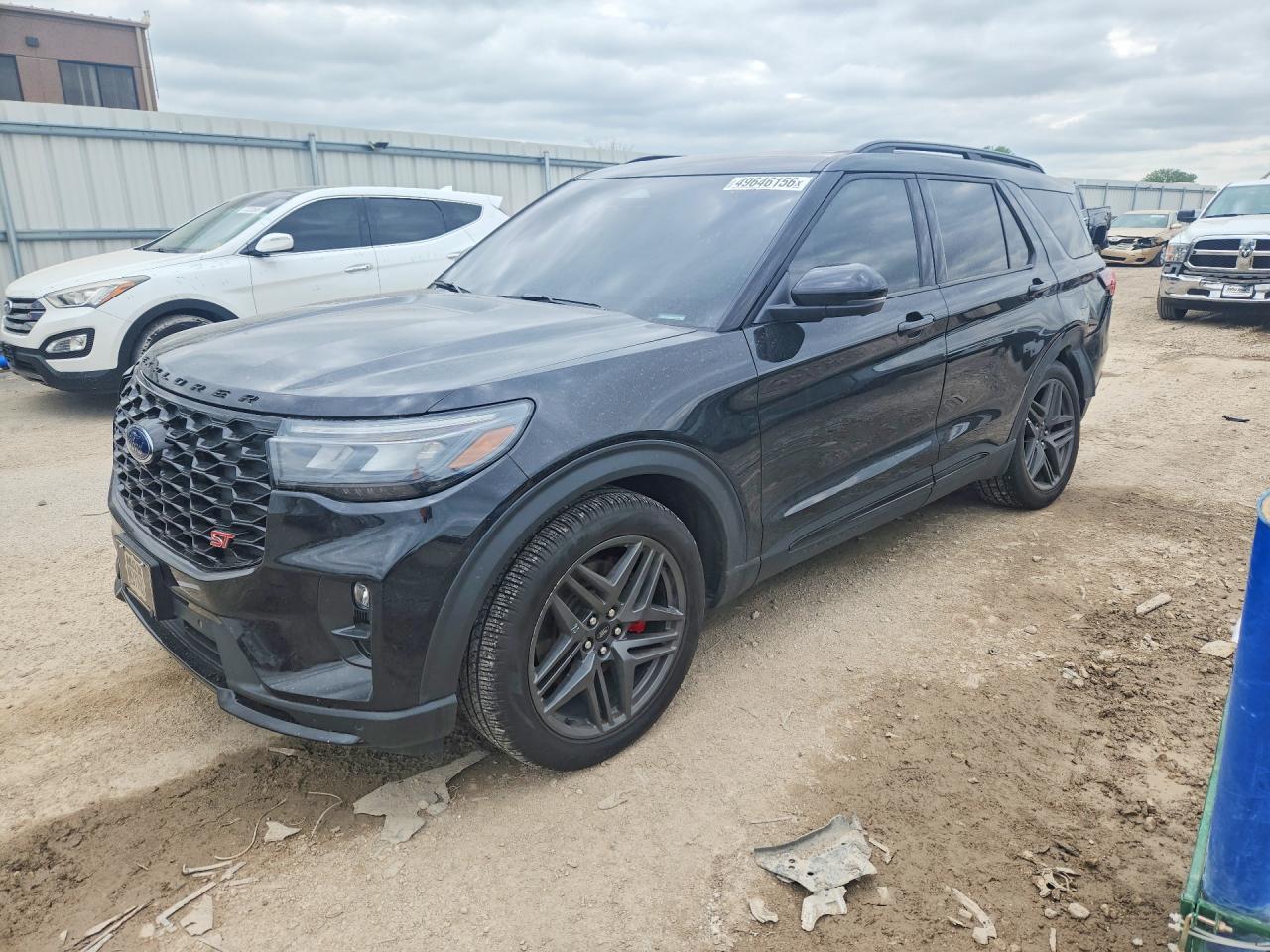 Salvage Ford Explorer Image