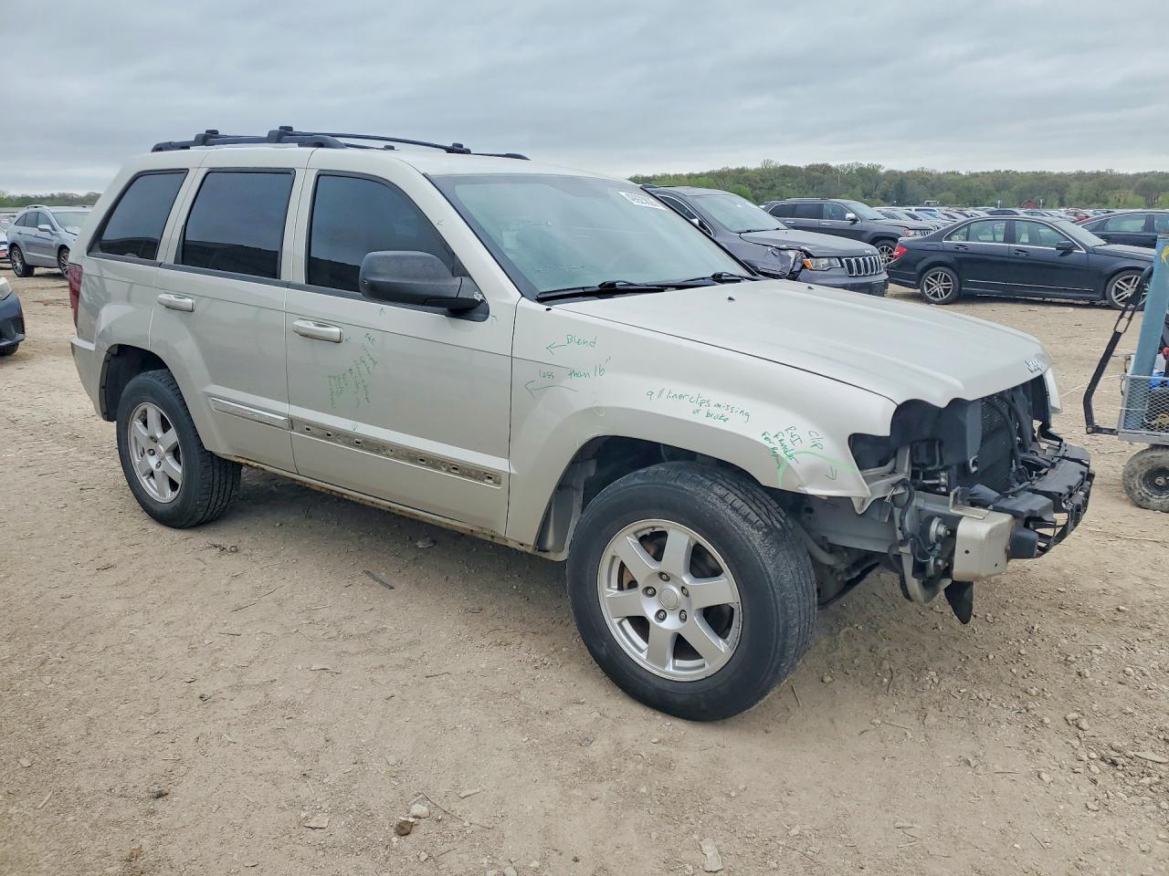Jeep Grand Cherokee Laredo