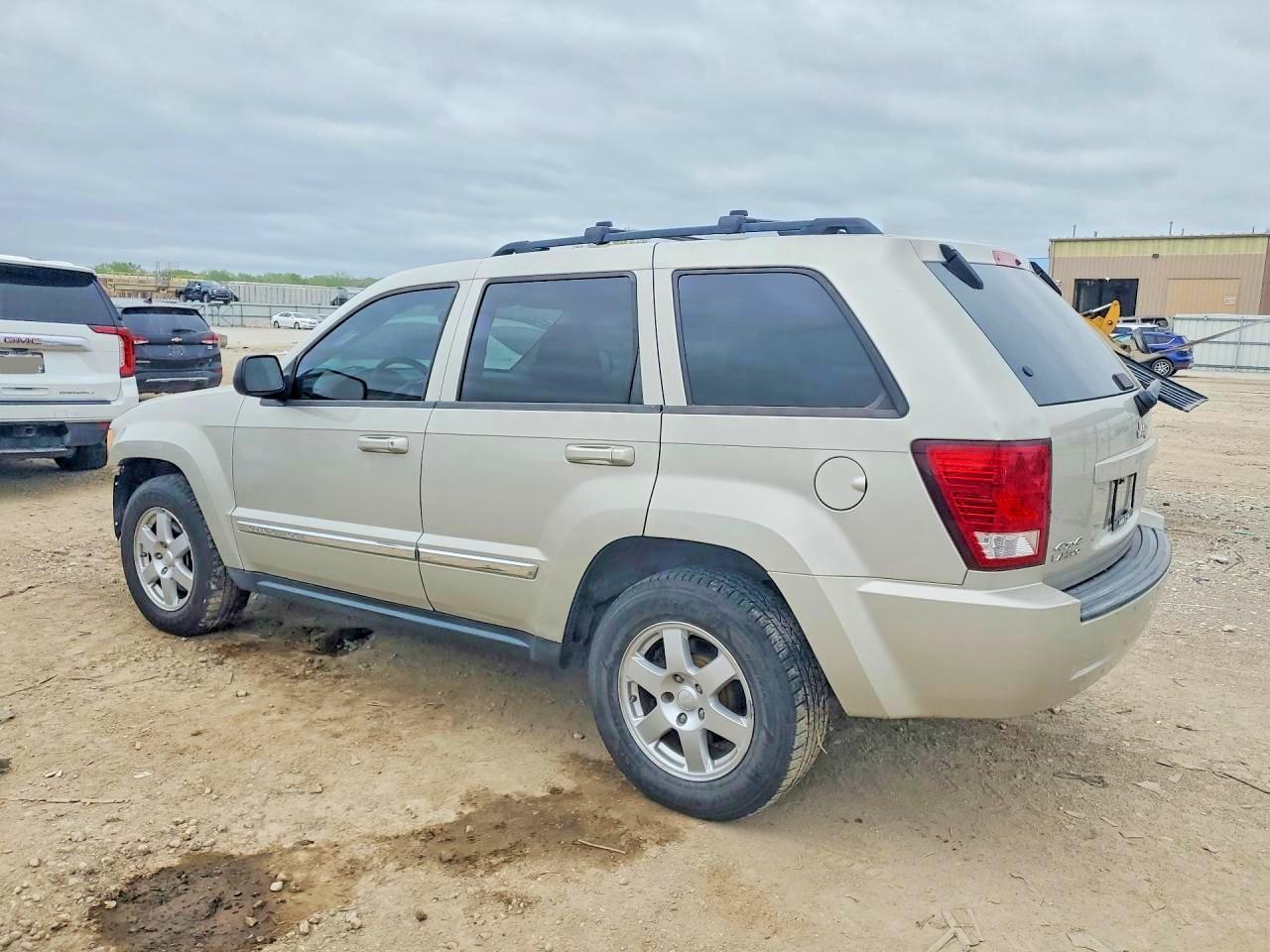 Jeep Grand Cherokee Laredo
