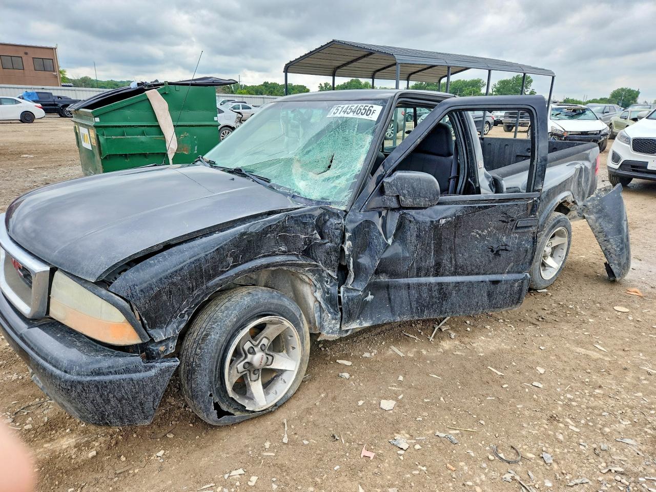 Salvage GMC Sonoma Image