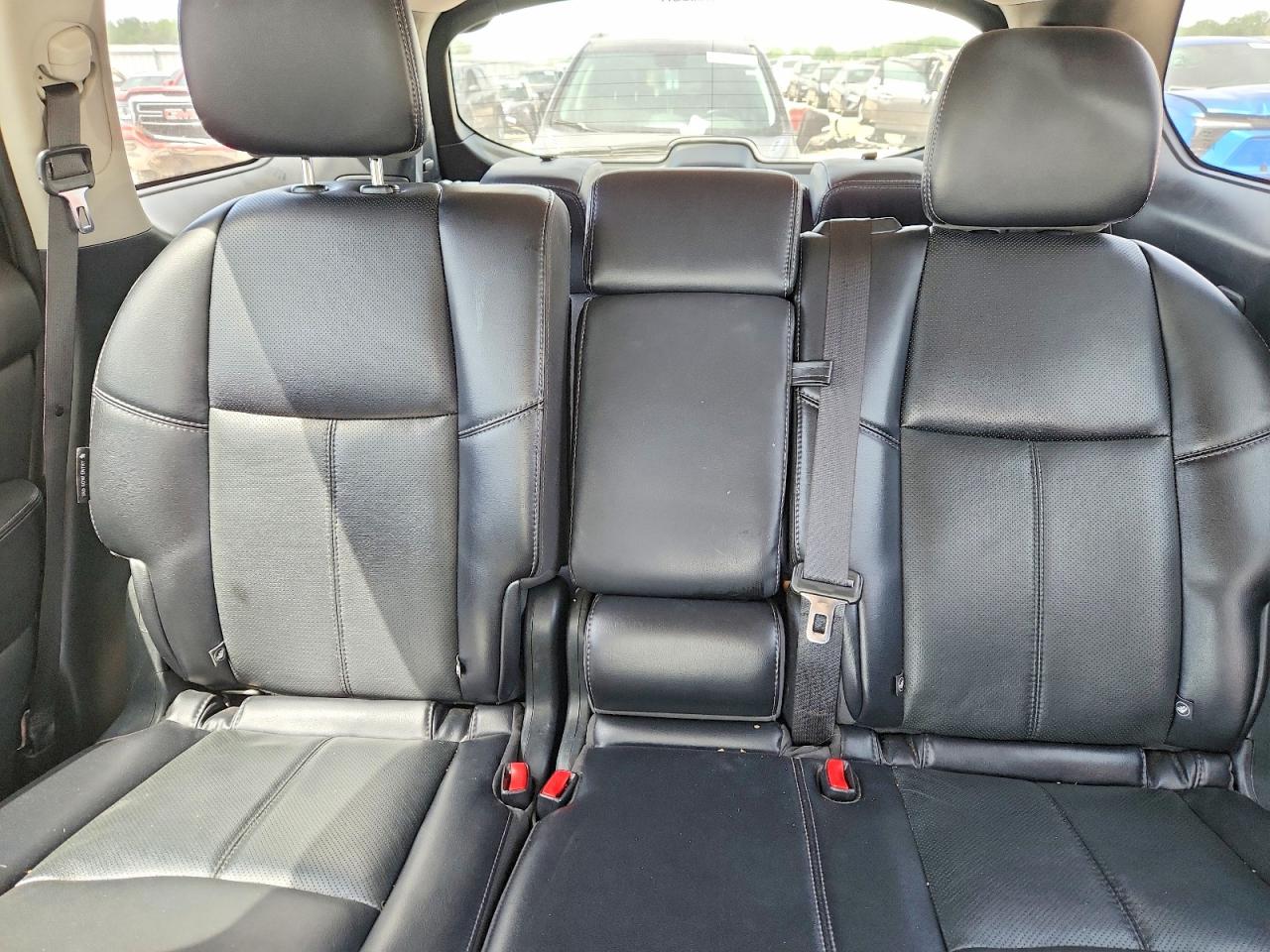 Nissan Pathfinder Platinum