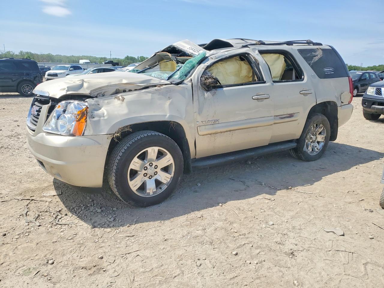 Salvage GMC Yukon Image