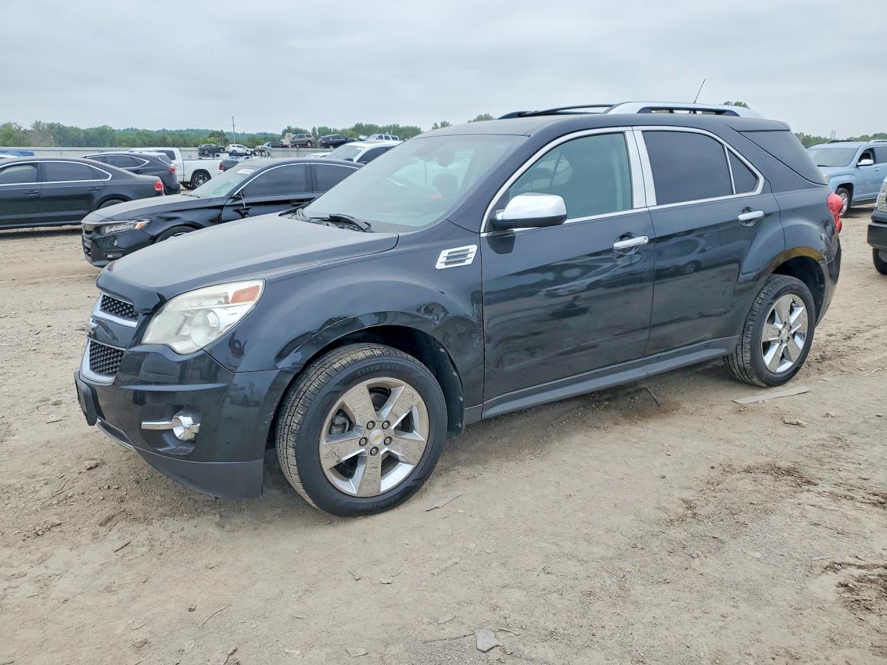 Salvage Chevrolet Equinox Image
