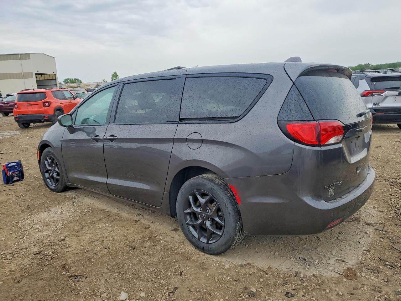Chrysler Pacifica Touring Plus