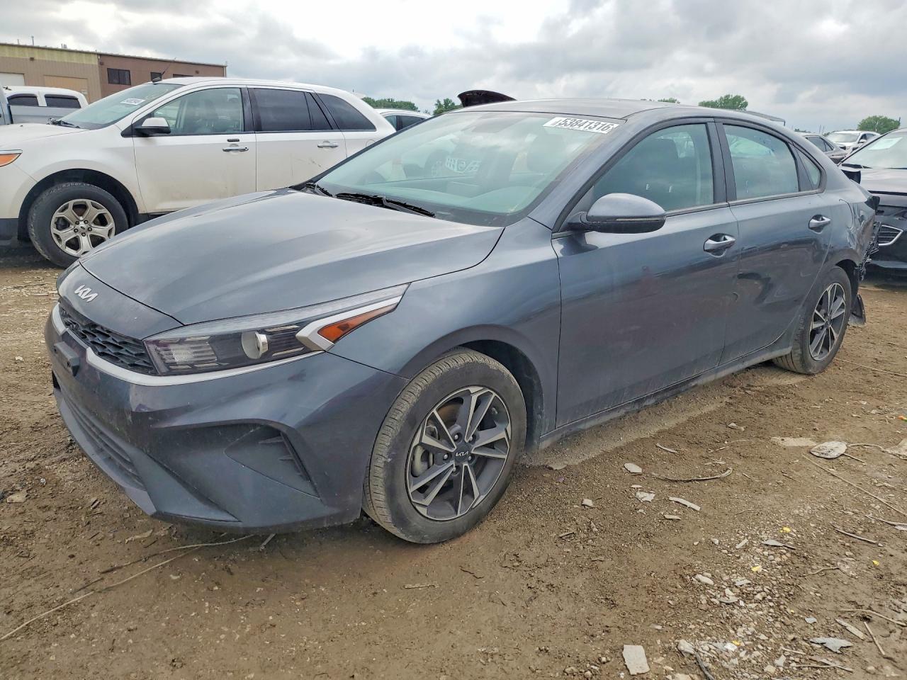 Salvage Kia Forte Image
