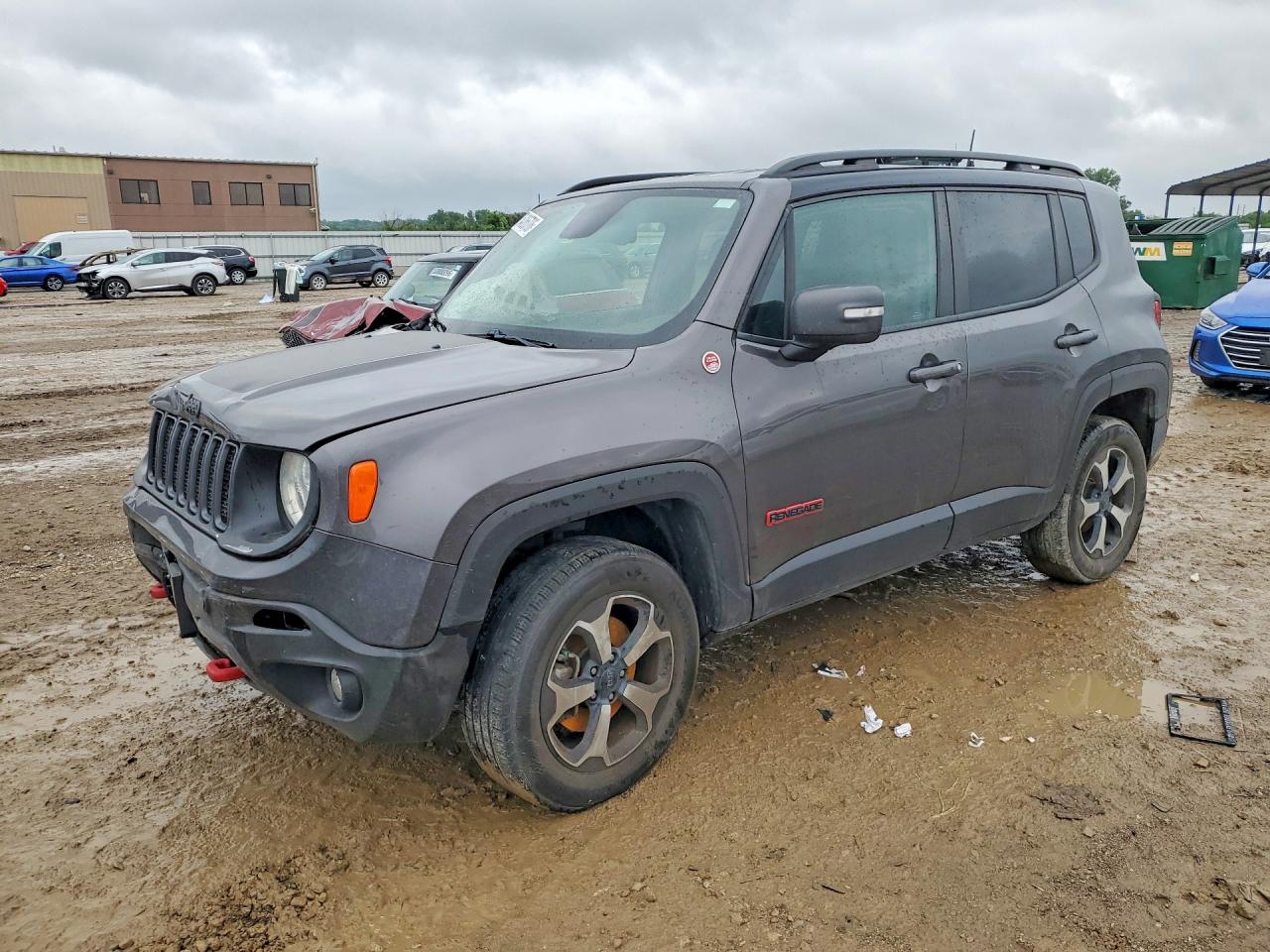 Salvage Jeep Renegade Image