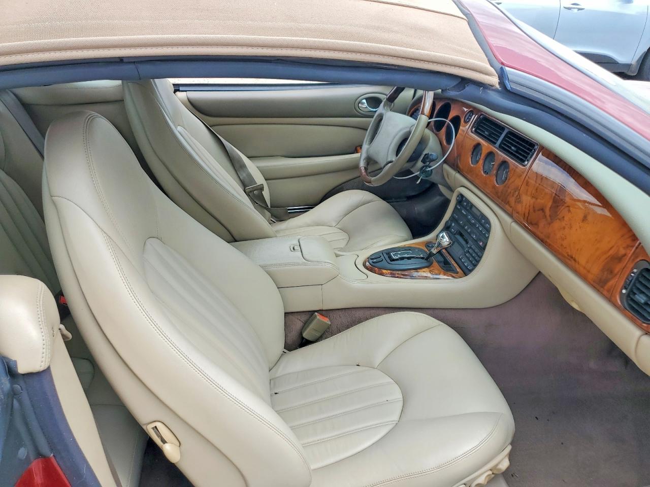 Jaguar Xk8