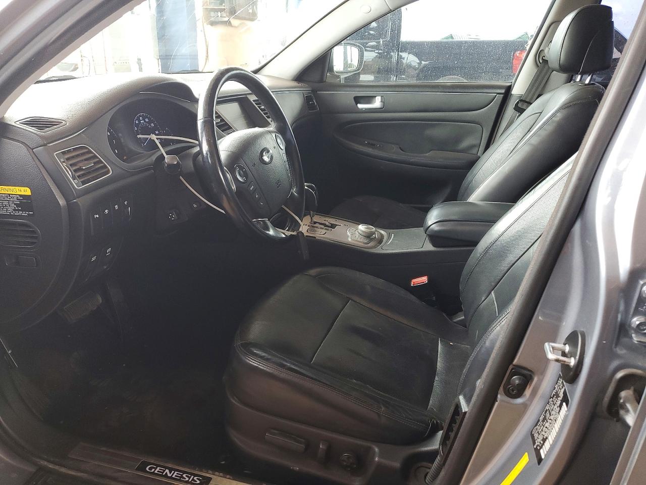 Hyundai Genesis 5.0l