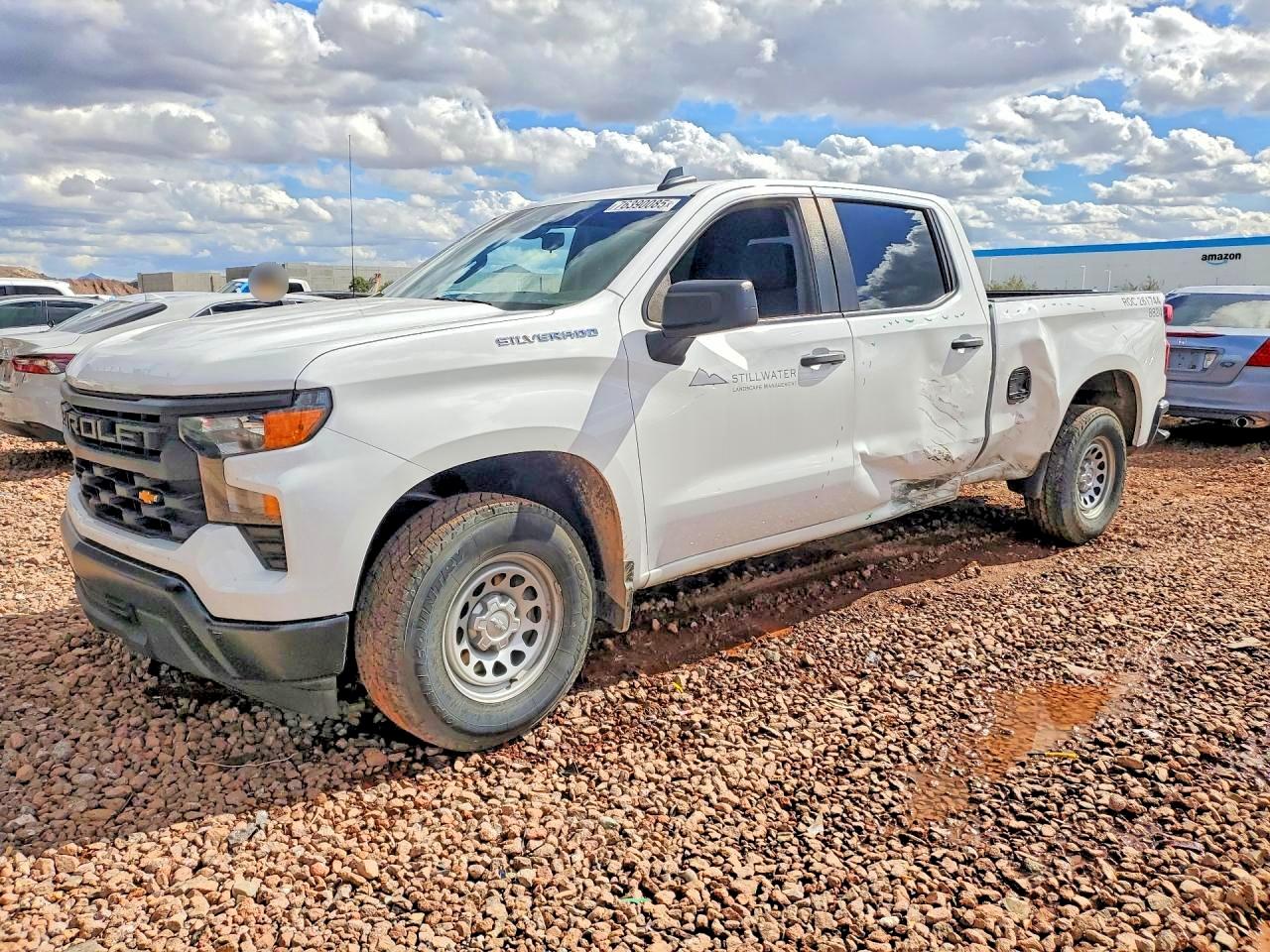Salvage Chevrolet Silverado Image