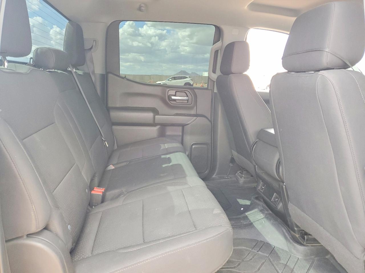 Chevrolet Silverado C1500