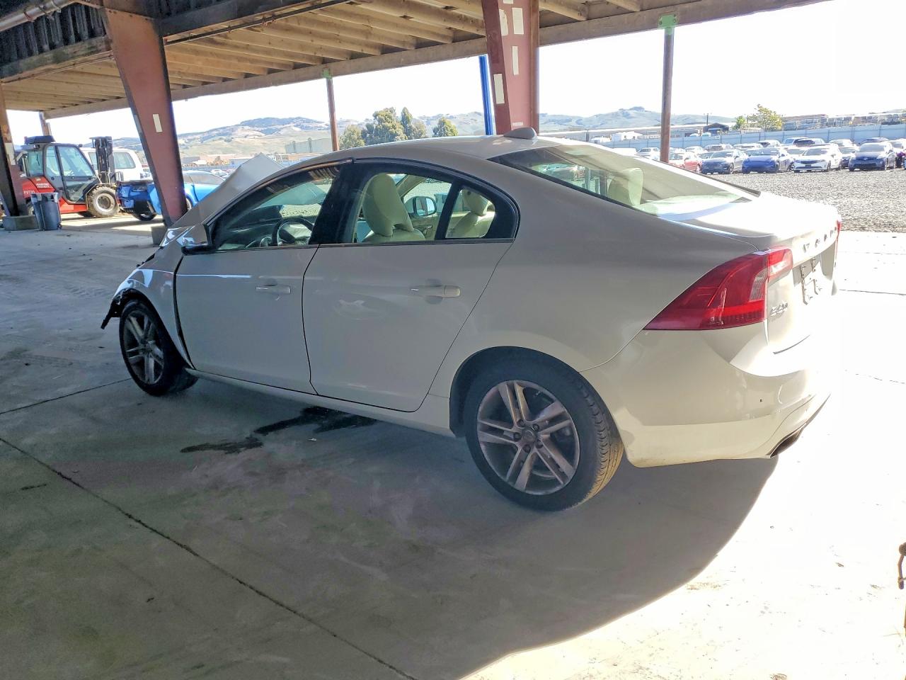 Volvo S60 T5