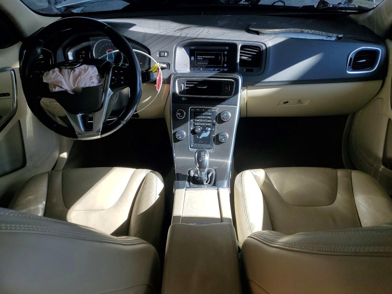 Volvo S60 T5