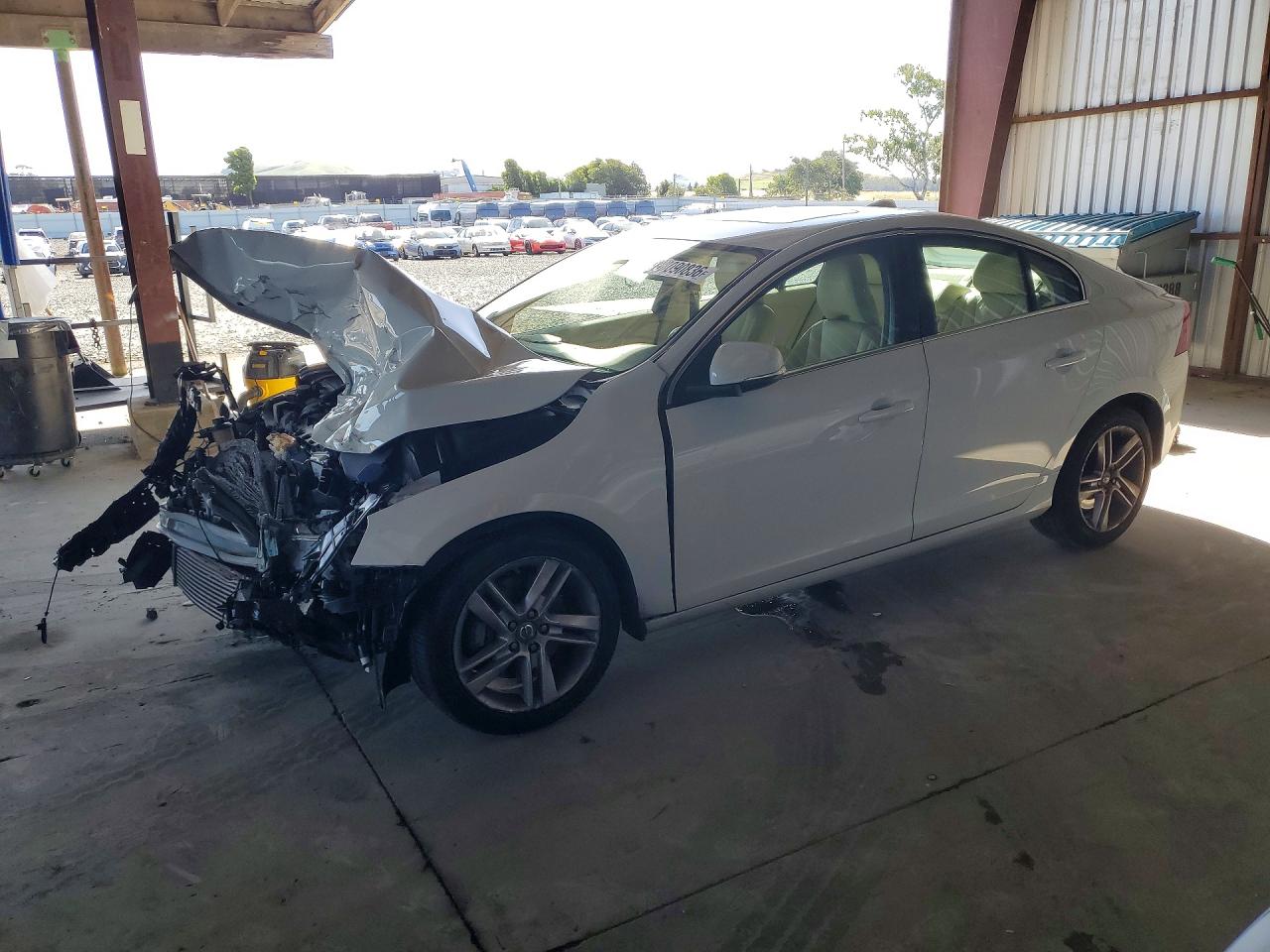 Salvage Volvo S60 Image