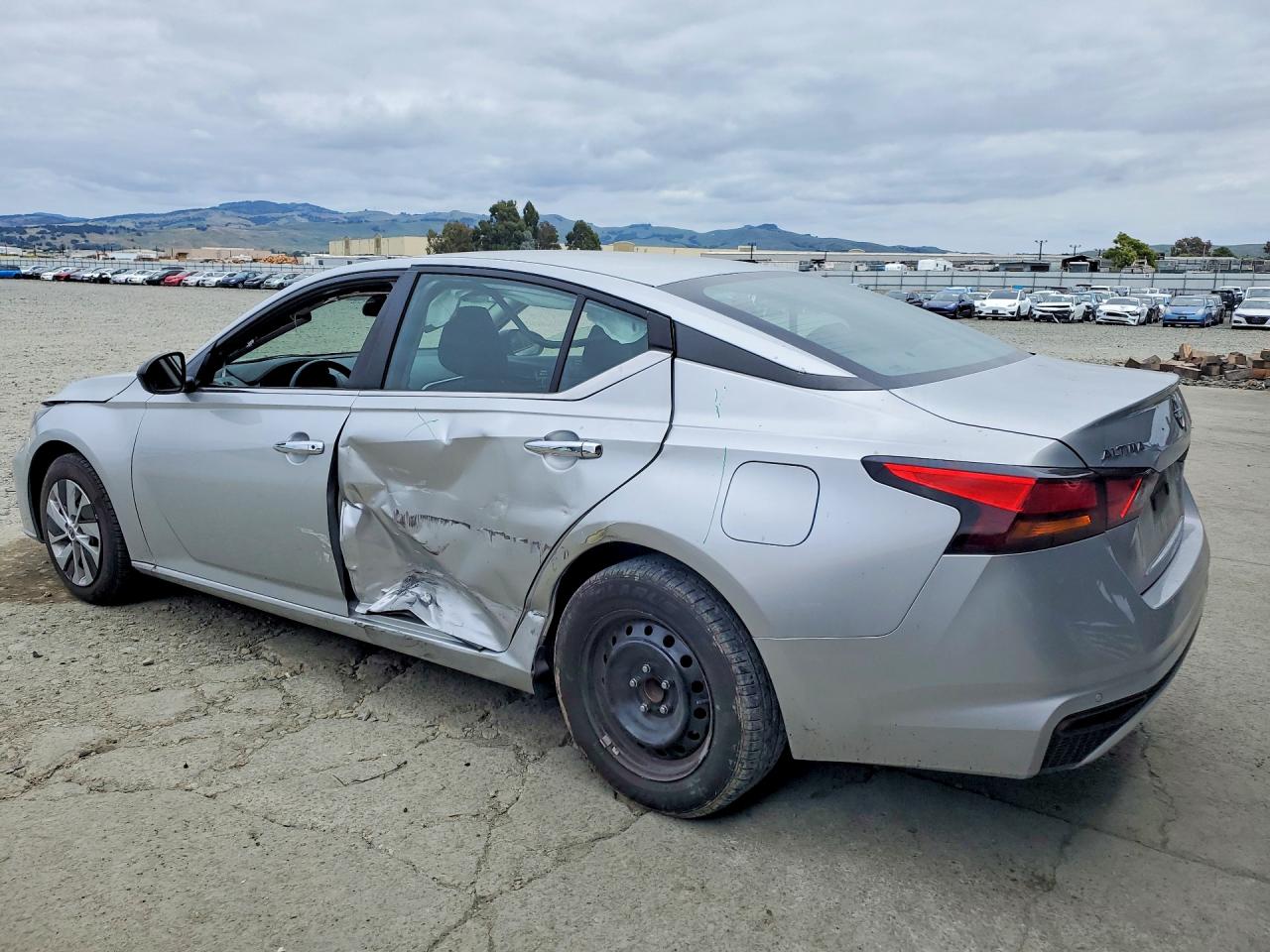 Nissan Altima S