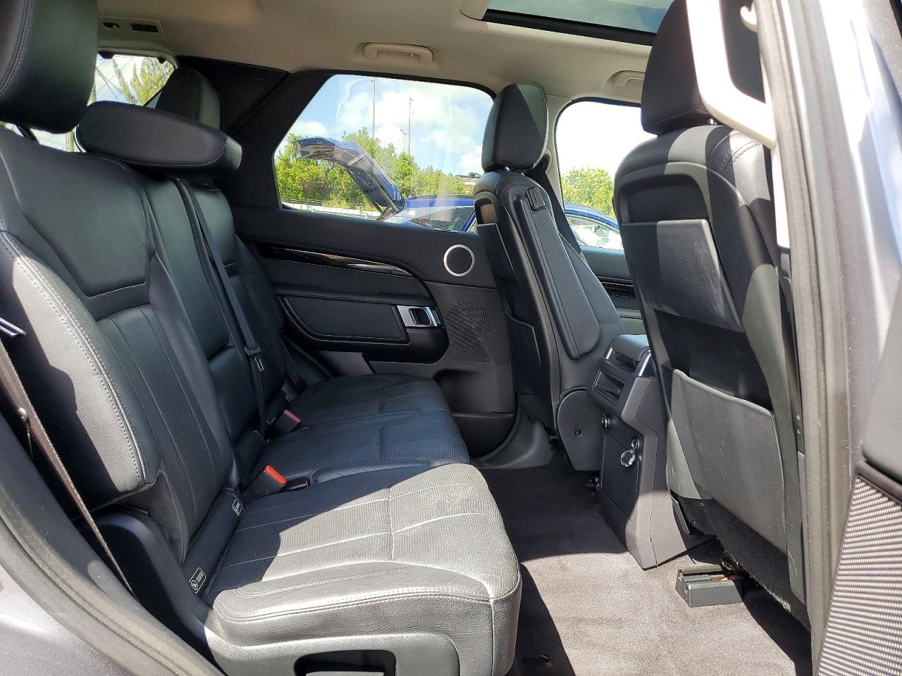 Land Rover Discovery Se