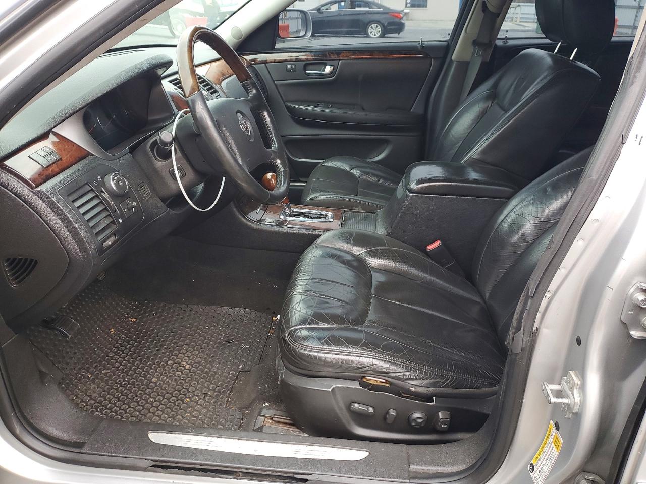 Cadillac DTS Premium Collection