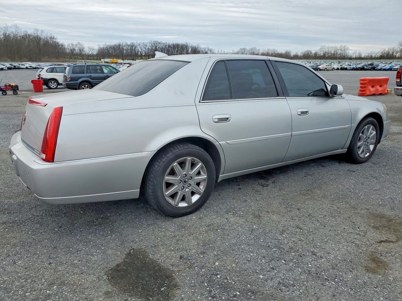 Cadillac DTS Premium Collection